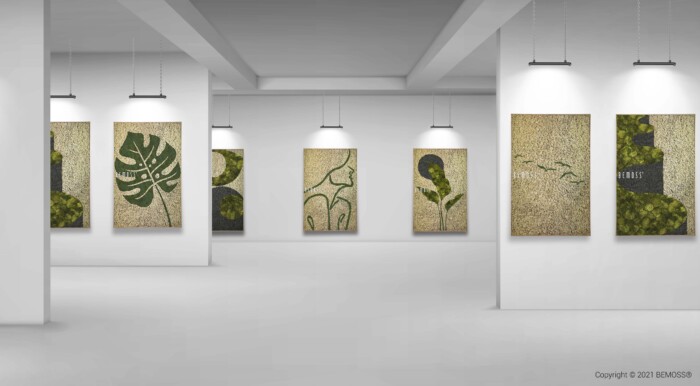 Een moderne kunstgalerie met witte muren en een minimalistisch ontwerp toont een reeks verticale kunstwerken met abstracte plantmotieven en groene bladpatronen. In de collectie voegen Earth Meao-stukken textuur en diepte toe, elk gelijkmatig verdeeld en verlicht door individuele plafondlampen.