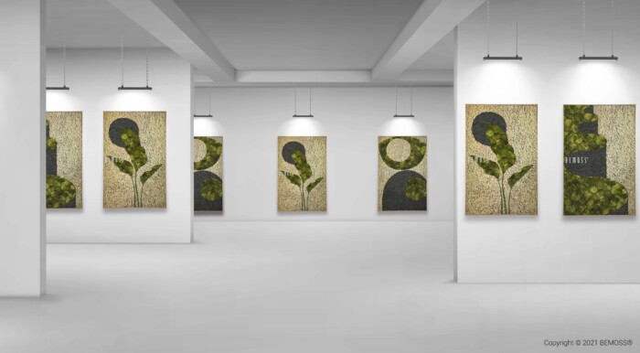 Een moderne kunstgalerie met witte muren en heldere plafondverlichting toont een reeks groene en zwarte abstracte Earth Jerte-schilderijen. De kunstwerken bestaan uit geometrische vormen en organische elementen, elk ingelijst en gelijkmatig verdeeld langs de wanden van de ruime galerij.