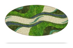 Een ovaalvormig stukje groene moskunst met abstracte, vloeiende golfpatronen gemaakt van verschillende tinten groen, wit en blauw mos, dat lijkt op een natuurlijk landschap. Op de linkerkant van de Mosschilderij Ellips BEMOSS® ORTHO OLVERA staat het woord "BEMOSS" geschreven.